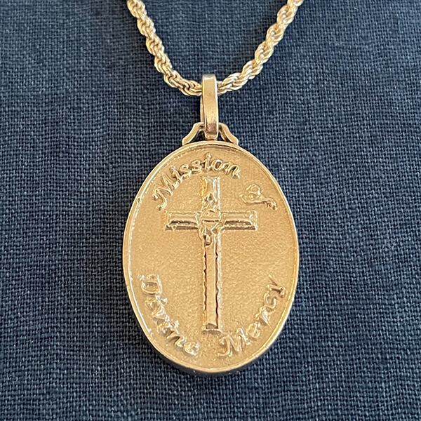Amici Christi Medal